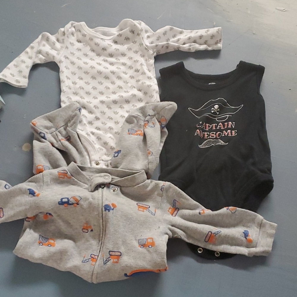 Baby clothes bundle